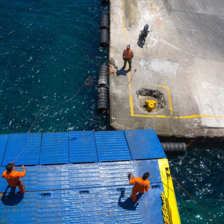 Λιμάνι Πειραιά: Νεκρός 20χρονος ναυτικός στο «Blue Star Χίος» - Πιάστηκε σε πόρτα του γκαράζ