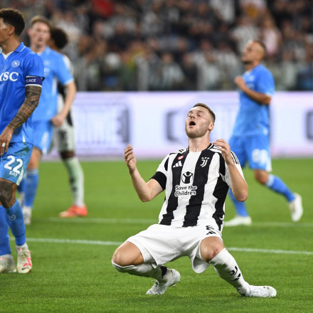 «Άσφαιρη» ξανά η Γιουβέντους, 0-0 με την Νάπολι - Χάνει έδαφος στη βαθμολογία [vid]