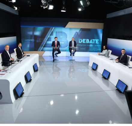 Debate ΠΑΣΟΚ: Τα είχε όλα αλλά όχι καθαρό νικητή - Όσα έγιναν στο πλατό της ΕΡΤ ανάμεσα στους «έξι» Debate ΠΑΣΟΚ: Τα είχε όλα αλλά όχι καθαρό νικητή - Όσα έγιναν στο πλατό της ΕΡΤ ανάμεσα στους «έξι»
