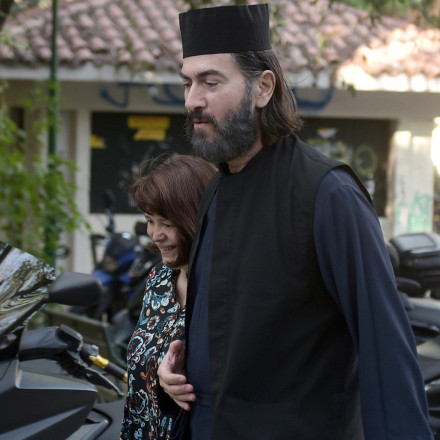 Κιβωτός του Κόσμου: Να κηρυχθεί ένοχος ο πατήρ Αντώνιος μαζί με άλλους τέσσερις ζητά η Εισαγγελέας