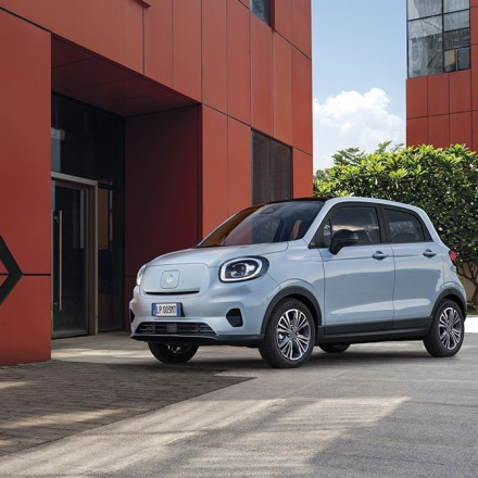 Η Leapmotor έφερε στην Ελλάδα το φθηνότερο ηλεκτρικό αυτοκίνητο