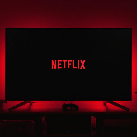 Οργή στα social για το «κρασάρισμα» του Netflix στην πρεμιέρα του «Stranger Things» - «Eίναι δυνατόν;»