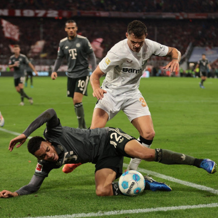 Πρώτη απώλεια βαθμών για την Μπάγερν κόντρα στη Λεβερκούζεν, το ντέρμπι «έμεινε» στο 1-1 [vid]