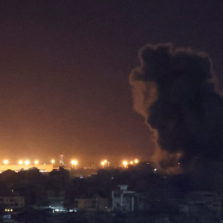 Όλο και περισσότερες χώρες καλούν τους πολίτες να φύγουν από το Ιράν μετά τις επιθέσεις