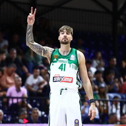Με το... δεξί ο Παναθηναϊκός AKTOR, 81-68 τον Άρη και «πετάει» για τον τελικό του Super Cup [vid]
