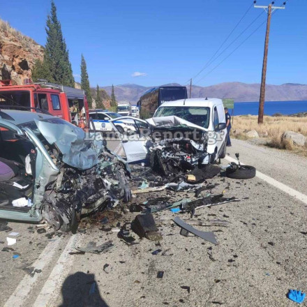 Θανατηφόρο τροχαίο στη Φωκίδα: Δύο νεκροί μετά από μετωπική σύγκρουση ΙΧ