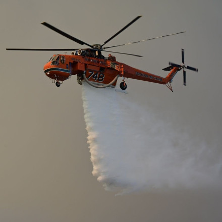 Φωτιά στη Δράμα - Επιχειρούν εναέριες δυνάμεις