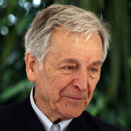 Κώστας Γαβράς  «Προσπαθώ να καταλάβω πώς είναι όταν κάποιος φτάνει στο τέλος της ζωής του»