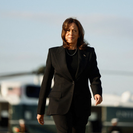 Η Κάμαλα Χάρις έχει πιστόλι Glock με το οποίο «ασφαλώς» έχει ήδη πυροβολήσει