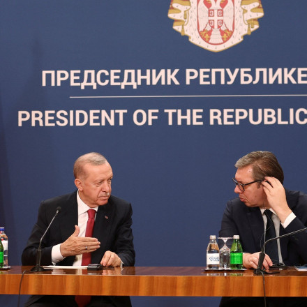 Νέα πώληση drones «ψήνει» ο Ερντογάν στη Σερβία