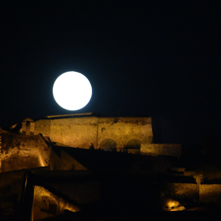 Πανσέληνος Οκτωβρίου 2024: Πότε θα λάμψει στον ουρανό το «φεγγάρι του κυνηγού»;