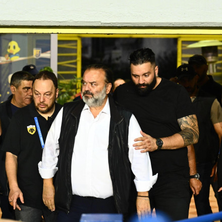 Επίσκεψη του Μάριου Ηλιόπουλου στην ΕΠΟ για την διαιτησία - Τον... έστειλε στην ΚΕΔ ο Γκαγκάτσης