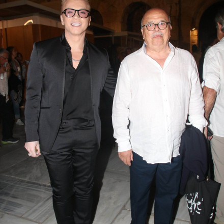 Ζαχαράτος: Μιλάει πρώτη φορά για τα προσωπικά του «Ο άλλος μπορεί να σε βλέπει σαν αφίσα καταστήματος»