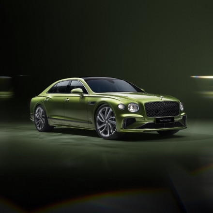 Νέα Bentley Flying Spur