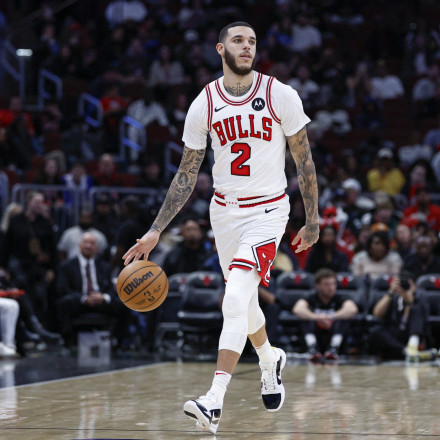 «Σείστηκε το United Center»: Ο Λόνζο Μπολ αγωνίστηκε ξανά έπειτα από 1007 μέρες