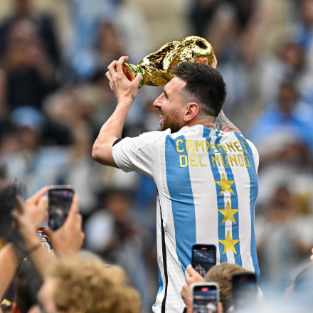 Ο Λιονέλ Μέσι αποκάλυψε ποιος αξίζει τη φετινή Χρυσή Μπάλα