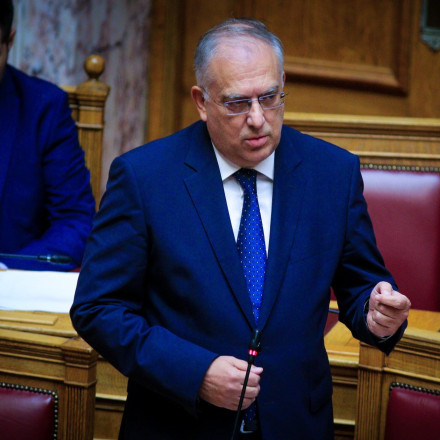 Τάκης Θεοδωρικάκος: Το ΠΑΣΟΚ λέει συνειδητά ψέματα για την ακρίβεια
