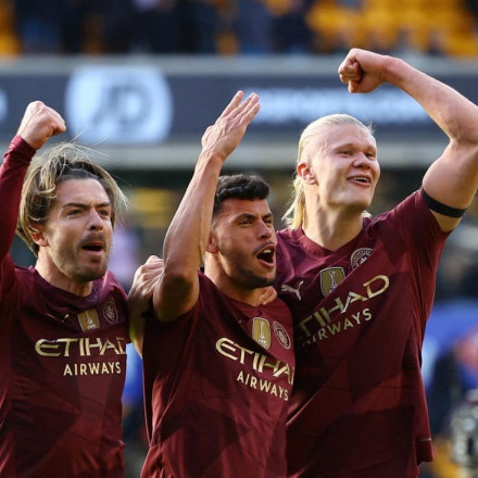 Στόουνς στην… εκπνοή και «διπλό» της Μάντσεστερ Σίτι στο Μολινό κόντρα στους Γουλβς