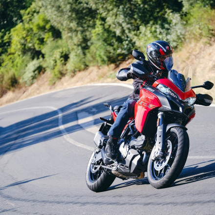 Ducati Multistrada V2 και V2S με όφελος 1.500!