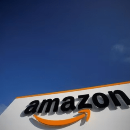 Amazon: Έκπτωση 10 δολαρίων σε όσους παραλαμβάνουν την παραγγελία τους αντί να τους παραδοθεί