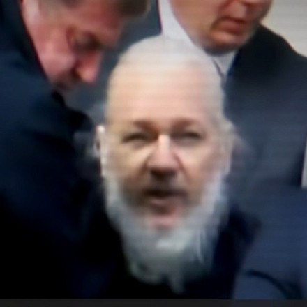 Τζούλιαν Ασάνζ: Αναμένεται η απόρριψη της έφεσής του και η έκδοσή του στις ΗΠΑ