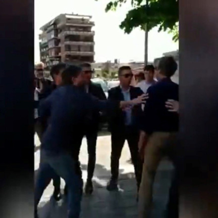 Ιταλία: Αντιεμβολιαστής χαστούκισε τον πρώην πρωθυπουργό Τζουζέπε Κόντε [vid]