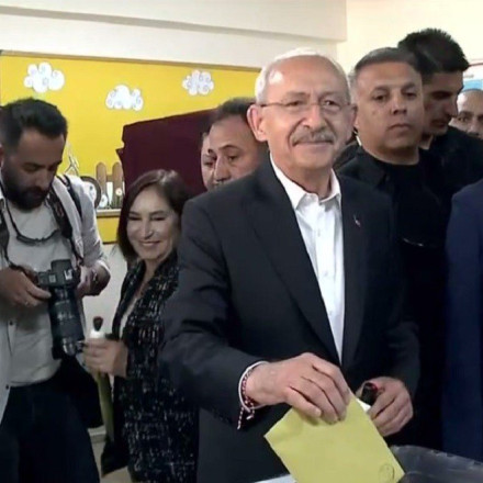 Εκλογές στην Τουρκία: Ψήφισε ο Κεμάλ Κιλιτσντάρογλου - «Η δημοκρατία μάς έλειψε»