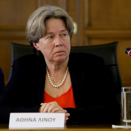 Αθηνά Λινού: Δεν αποκλείει να υπερψηφίσει νομοθετική πρωτοβουλία για ιδιωτικά πανεπιστήμια