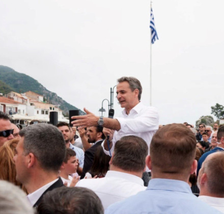 Μητσοτάκης από Πάργα: «Υπάρχει μόνο μια κάλπη αυτή της 21ης Μαΐου» Μητσοτάκης από Πάργα: «Υπάρχει μόνο μια κάλπη αυτή της 21ης Μαΐου»
