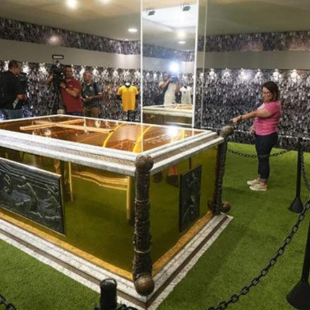 Πελέ: Άνοιξε για το κοινό το μαυσωλείο του