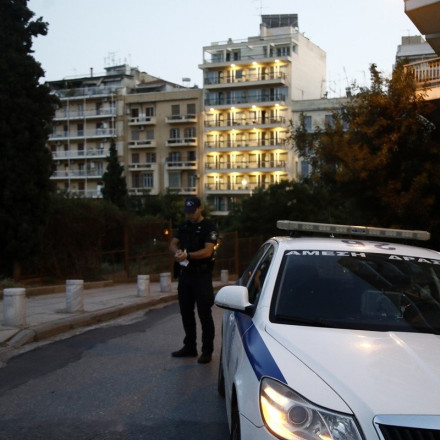 Παλαιό Φάληρο: Κουκουλοφόροι εισέβαλαν σε σπίτι, έδεσαν τους ιδιοκτήτες, αφαίρεσαν χρήματα και τιμαλφή