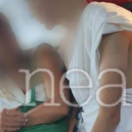 Τουρίστες μπήκαν σε ΚΤΕΛ ντυμένοι Αρχαίοι Έλληνες [vid]