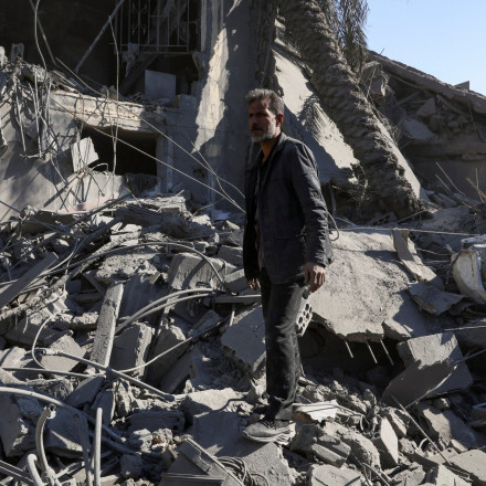 Μέση Ανατολή: Το Ισραήλ σφυροκοπά τη Βηρυτό - Οι ΗΠΑ «τρέχουν» για να προλάβουν κλιμάκωση με Ιράν