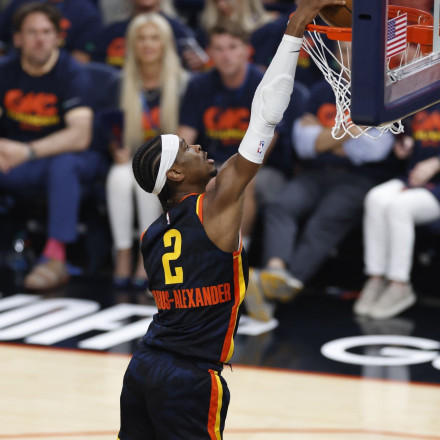 Σπουδαίο διπλό στο Ντένβερ για τους Θάντερ, πήραν το ντέρμπι στο Σακραμέντο οι Τίμπεργουλβς