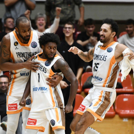 Άγγιξε την ανατροπή ο Προμηθέας (75-79) - «Λύγισε» και ηττήθηκε ο Άρης (75-82)