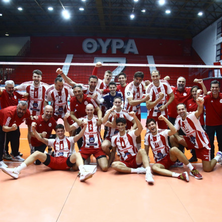 Ο Ολυμπιακός πήρε την πρόκριση στους ομίλους του Champions League στο βόλεϊ [vid]