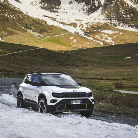 Συνεργασία Jeep και North Face