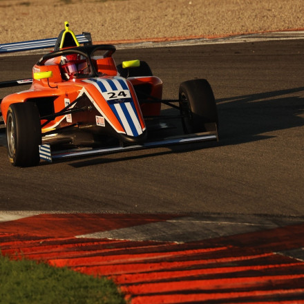 FIA Motorsport Games: Οι Έλληνες συνεχίζουν