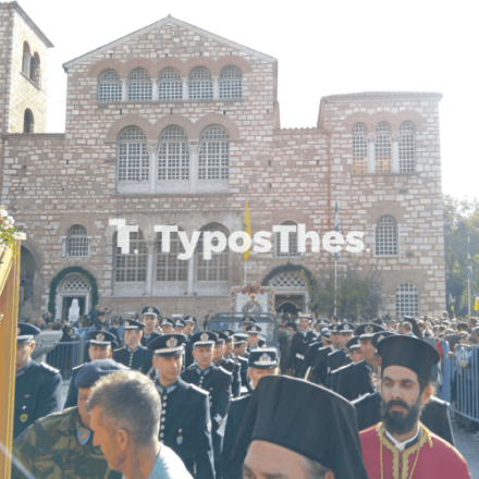 Θεσσαλονίκη: Χιλιάδες πιστοί στη μεγάλη λιτανεία του Αγίου Δημητρίου (ΦΩΤΟ + VIDEO)