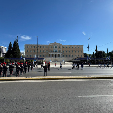 25η Μαρτίου: Ποιες αλλαγές ισχύουν σε μετρό, τραμ, τρόλεϊ και λεωφορεία