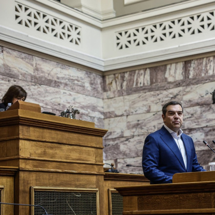 Μήνυμα Τσίπρα με «καρφιά» σε εκτελεστική και δικαστική εξουσία - Το σχόλιο που προκάλεσε αμηχανία