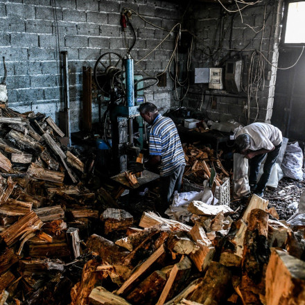Πού κυμαίνονται οι τιμές στα καυσόξυλα λίγο πριν τα πρώτα κρύα