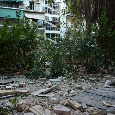 Στήριξη στα θύματα της τρομοκρατικής επίθεσης στους Αμπελοκήπους – Εφάπαξ βοηθήματα έως 6.000 ευρώ