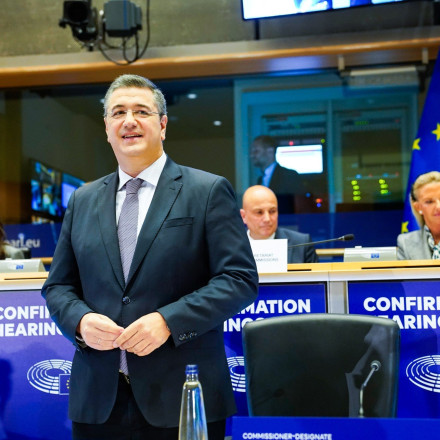 Τζιτζικώστας: Εγκρίθηκε με μεγάλη πλειοψηφία η υποψηφιότητά του για επίτροπος Μεταφορών και Τουρισμού Τζιτζικώστας: Εγκρίθηκε με μεγάλη πλειοψηφία η υποψηφιότητά του για επίτροπος Μεταφορών και Τουρισμού