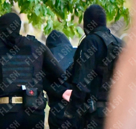 Αμπελόκηποι: Ποινική δίωξη για 4 κακουργήματα σε 3 άτομα - Κατηγορούνται για τρομοκρατία Αμπελόκηποι: Ποινική δίωξη για 4 κακουργήματα σε 3 άτομα - Κατηγορούνται για τρομοκρατία