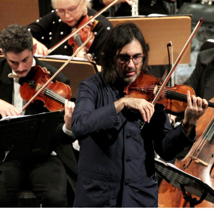 Λεωνίδας Καβάκος: Ο Έλληνας σολίστ είναι και φέτος υποψήφιος για βραβείο Grammy