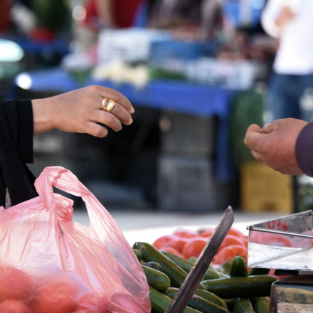 Έρχονται νέου τύπου λαϊκές χωρίς «μεσάζοντες»- Πώς και πού θα λειτουργούν