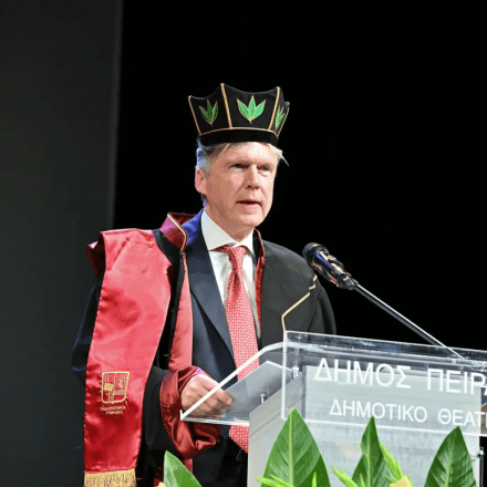 Επίτιμος Διδάκτορας του Πανεπιστημίου Πειραιώς ο Αλέξανδρος Σαρρηγεωργίου