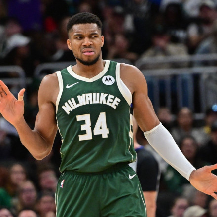 Τζέιλεν Μπράουν για Αντετοκούνμπο: «Είναι παιδί» [Vid]