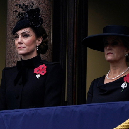 Η υπό όρους επιστροφή της Κέιτ στα δημόσια καθήκοντα και η αγωνία που την «στοιχειώνει»